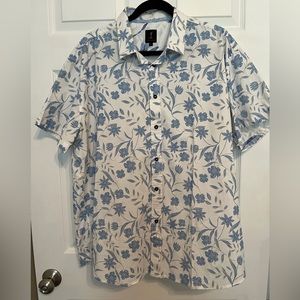 1 Like No Other Men’s Size 2XL Casual Shirt